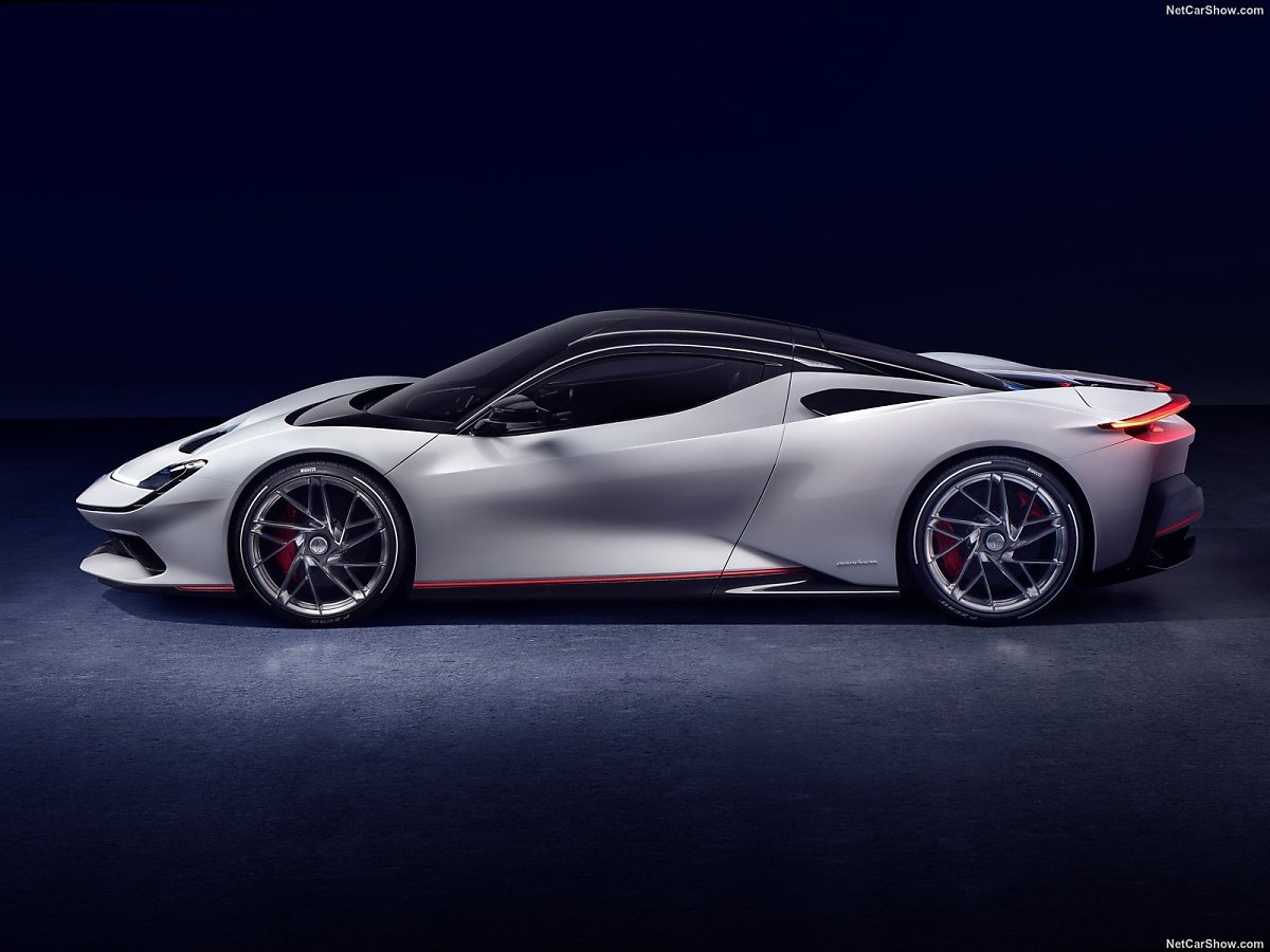 Pininfarina-Battista-2020-1600-03.jpg