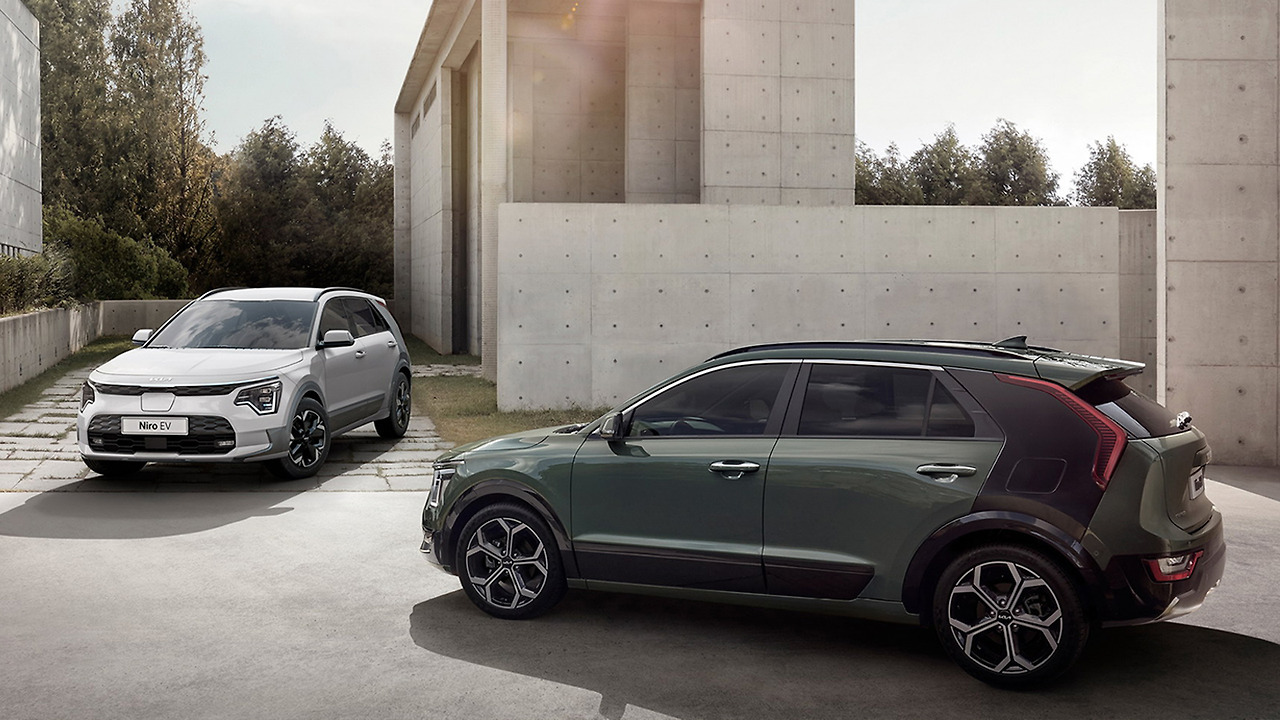 2023-Kia-Niro-02.jpg