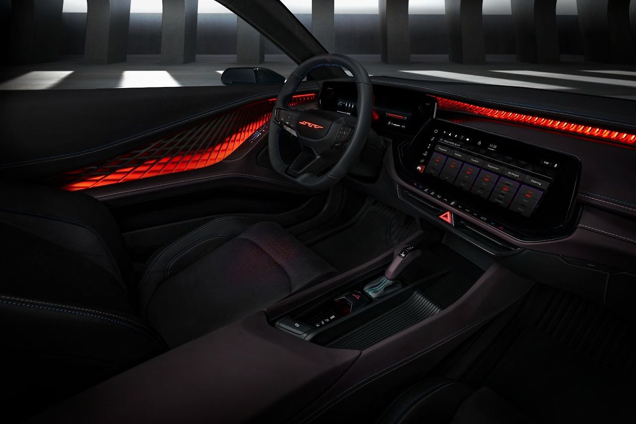 custom-dodge-charger-daytona-srt-concept-gets-virtual-tuning-job-looks-drifty_36.jpg