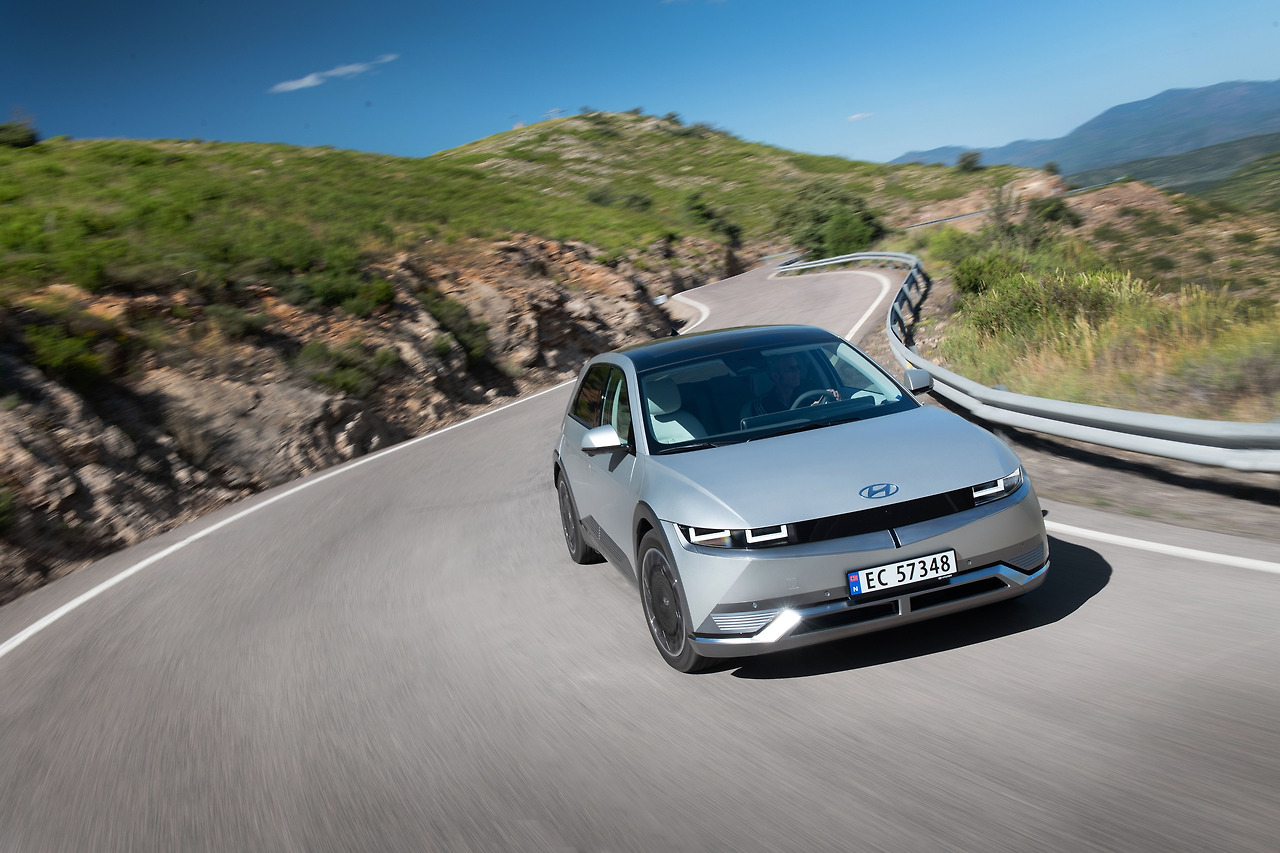 (사진q2) 아이오닉 5.jpg