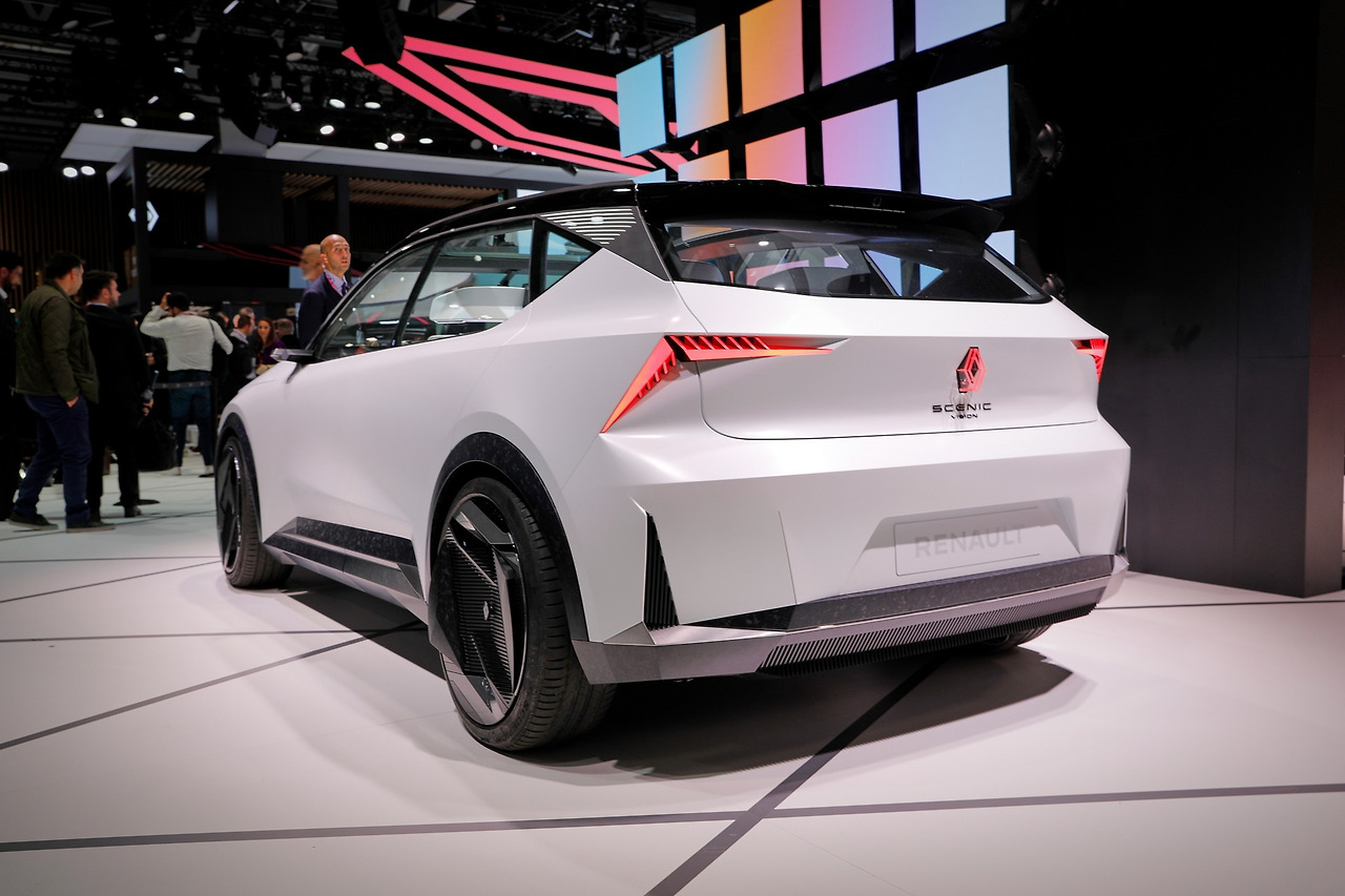 Renault-Scenic-Vision-Concept-Paris-Stefan-Baldauf-SB-Medien-9.jpg