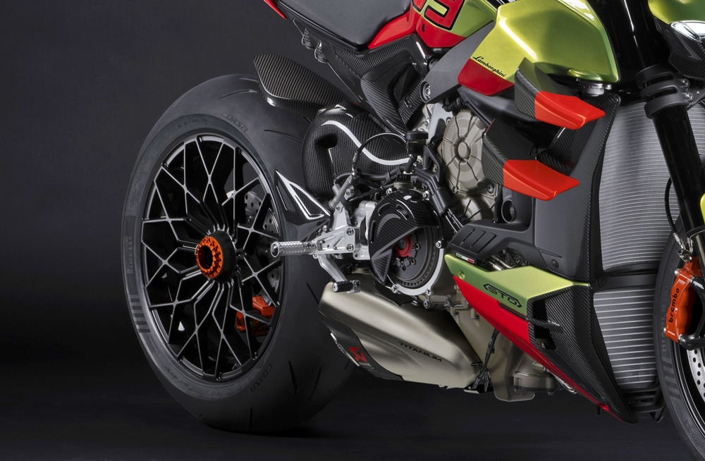 Ducati-Streetfighter-V4-Lamborghini.10.jpg