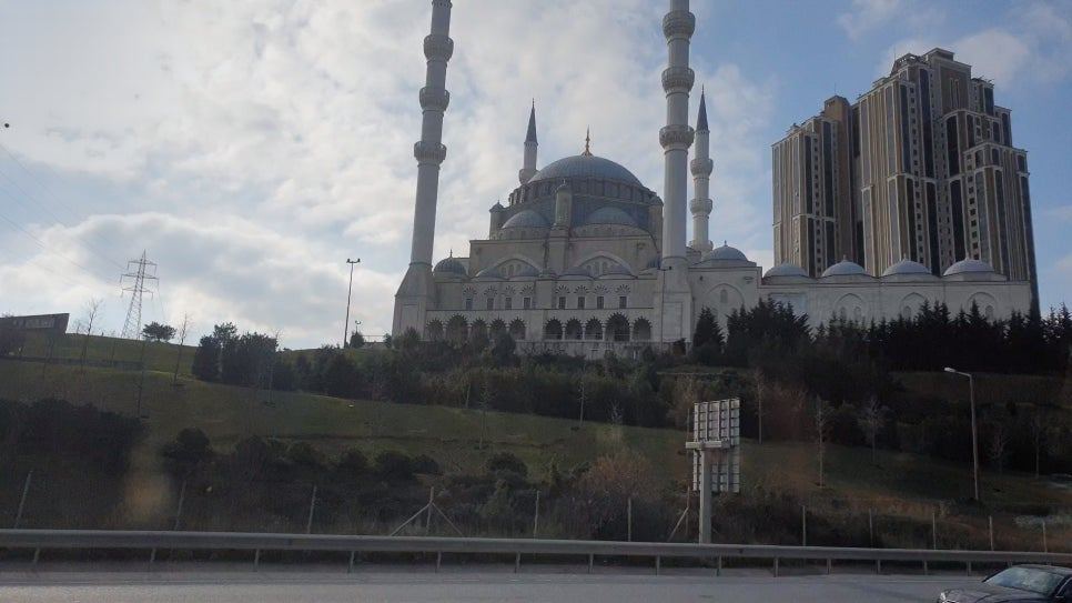 VideoCapture_20230616-025408 (1).jpg