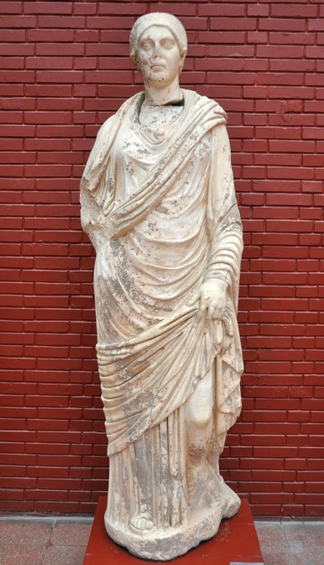 ephesus_fountain_trajan_woman.jpg