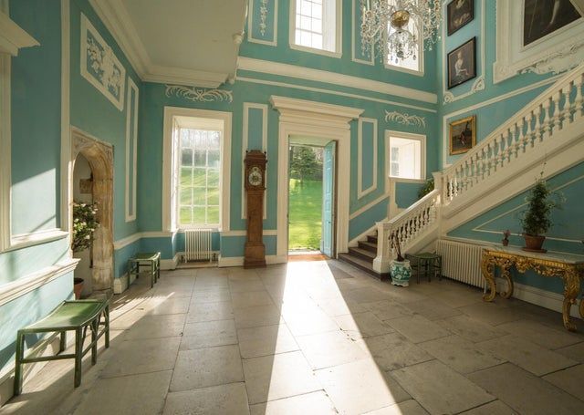 엠마8_habitually chic.jpg