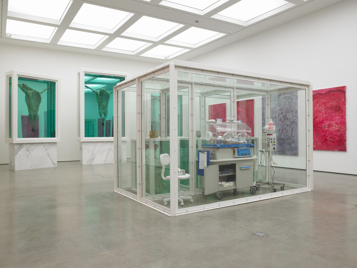 %ED%99%94%EC%9D%B4%ED%8A%B8%ED%81%90%EB%B8%8Cdamien-hirst-beyond-belief-white-cube-masons-yard-and-white-cube-hoxton-square-london-2-june-7-july-2007-medium-res-1-1.jpg