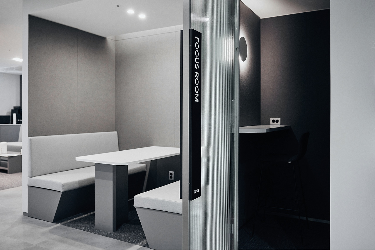 0K8A6520_R1 copy.jpg