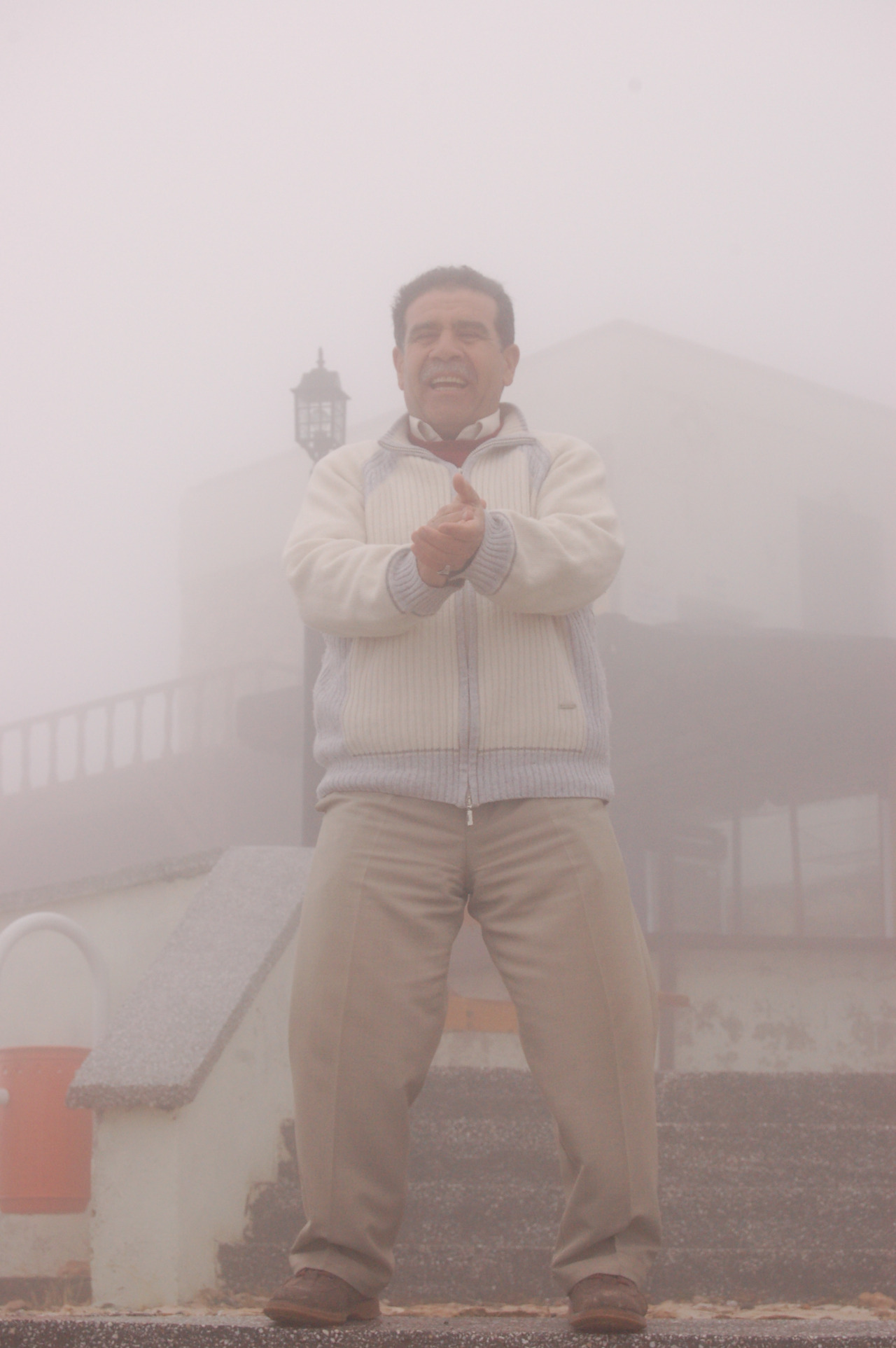 글루글루 아비.jpg