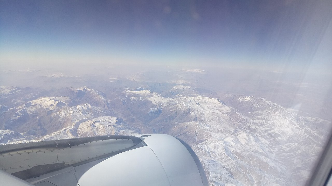 Zagros_Mountains_from_above_Chrisrabinson.jpg