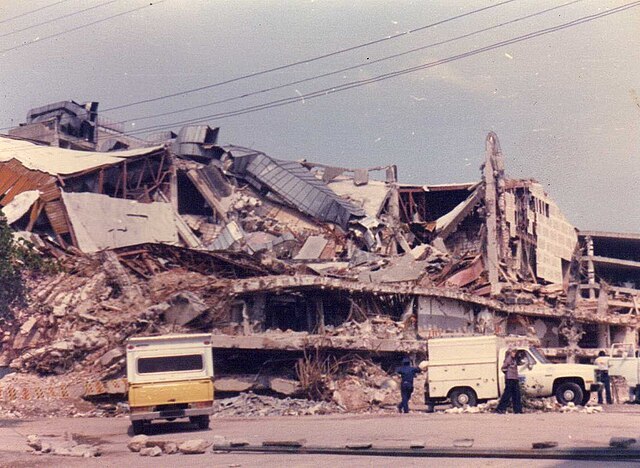 Sismo_1985_Ciudad_de_México_76_Roberto Esquivel Sánchez.jpg