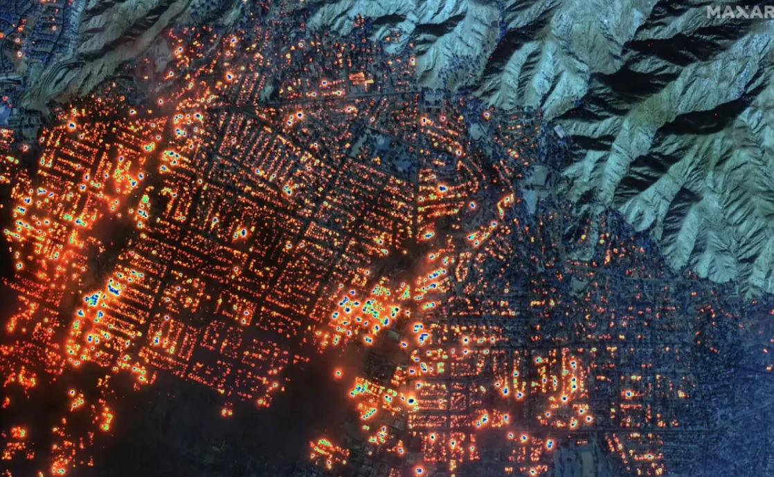 This satellite image shows the Eaton Fire in Altadena, California, on Wednesday. (Maxar Technologies AP pic)_FMT.jpg