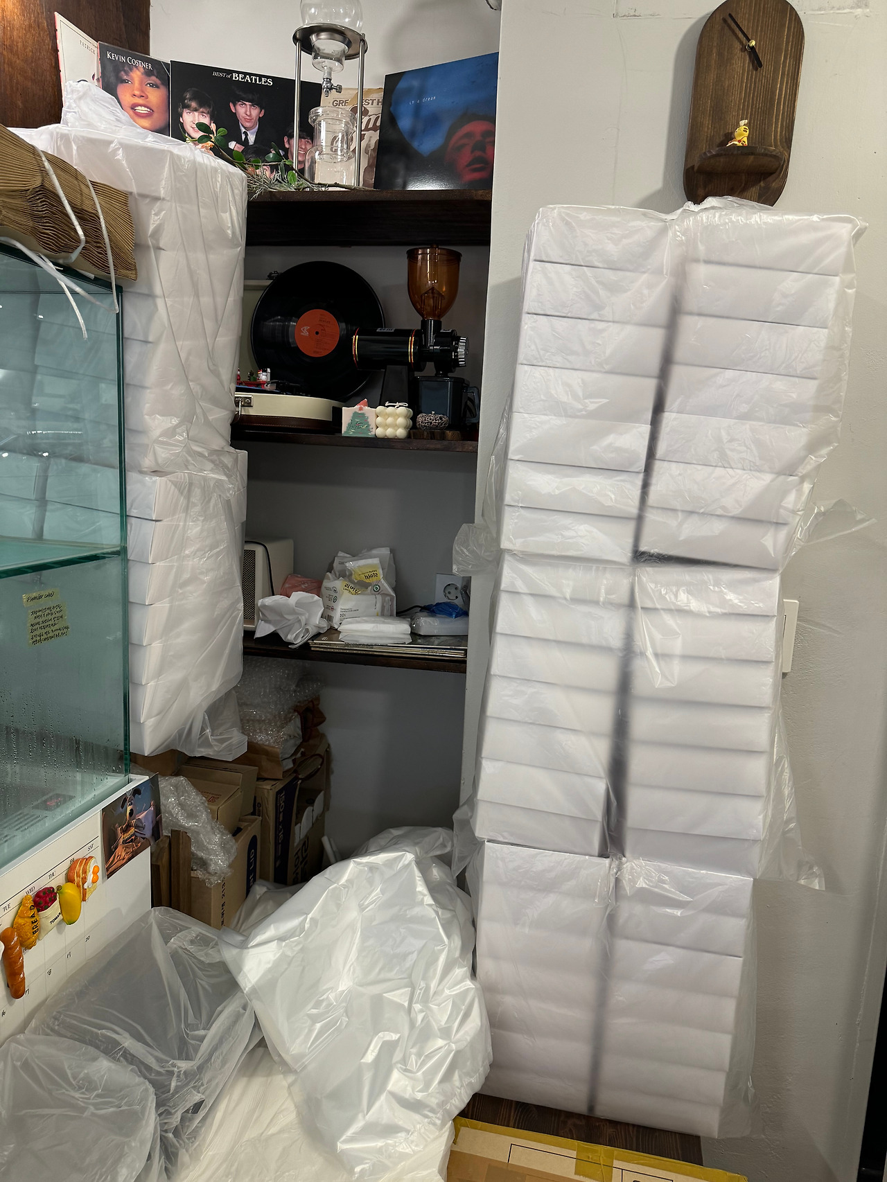 연재16 온라인 팝업 포장박스.jpg