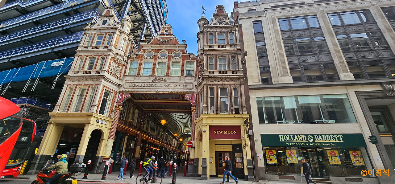 스미스필드 시장 (1).jpg