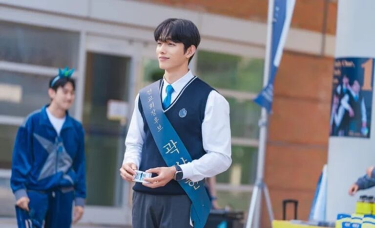 A-handsome-student-running-for-student-president-768x466.jpg