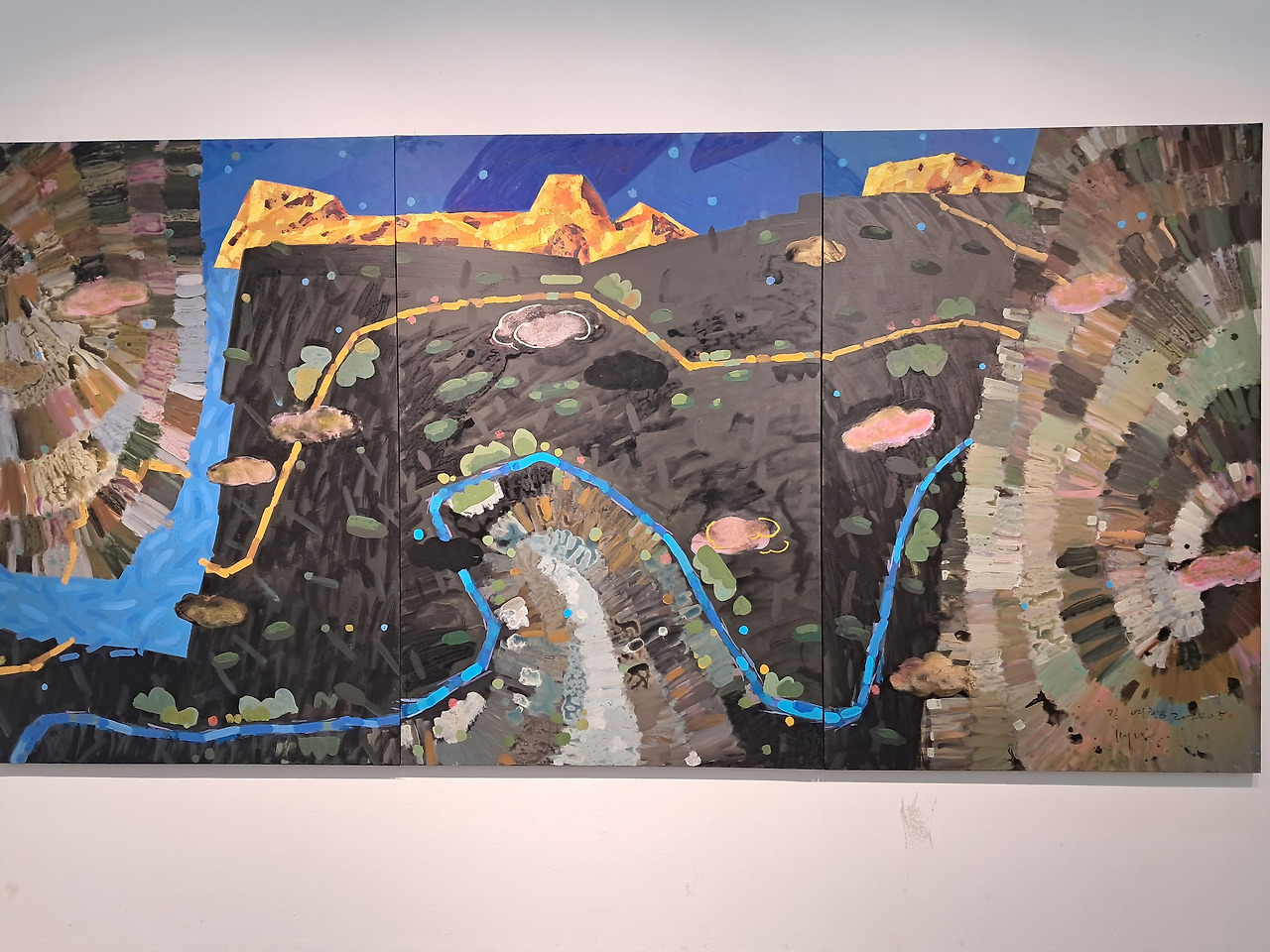 장명규 전시회- 작품제목 에베레트 산(전시회-별이 되는 돌, 그리고 긴 여행).jpg