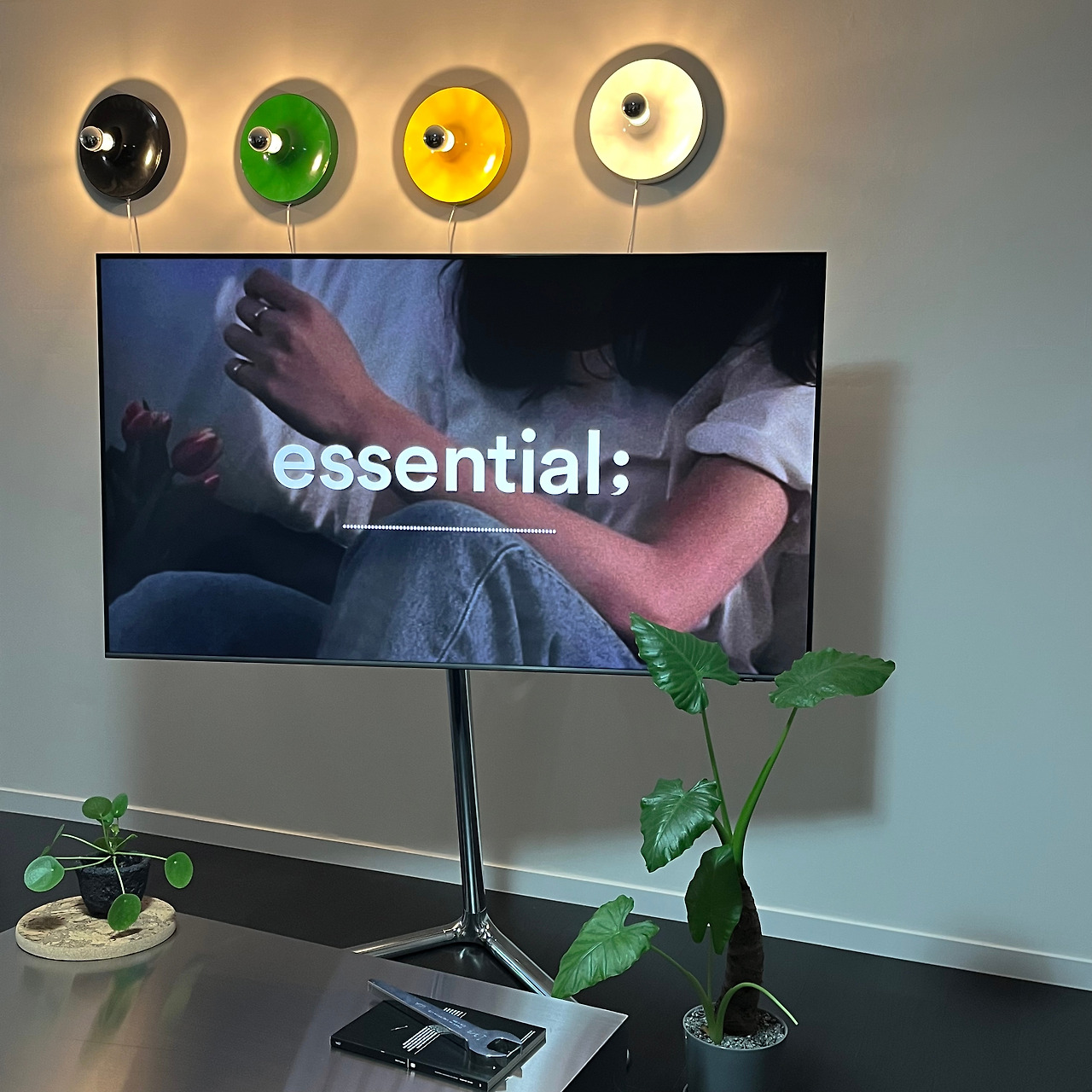 네개연달 정방.jpg