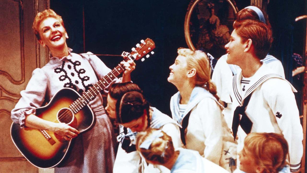 The-Sound-of-Music_M.-Martin-von-Trapp-children_1959_Lunt-Fontanne-Theater_Photograph_16x9.jpg