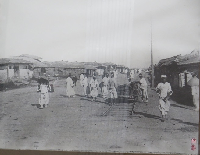 종로전차 궤도 부설공사_PS0100301300100428400000_0.jpg