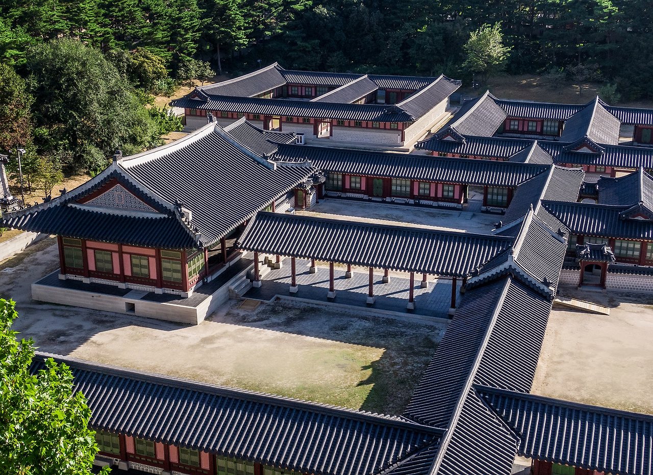 경복궁_태원전_전경(궁능유적본부)-min.jpg