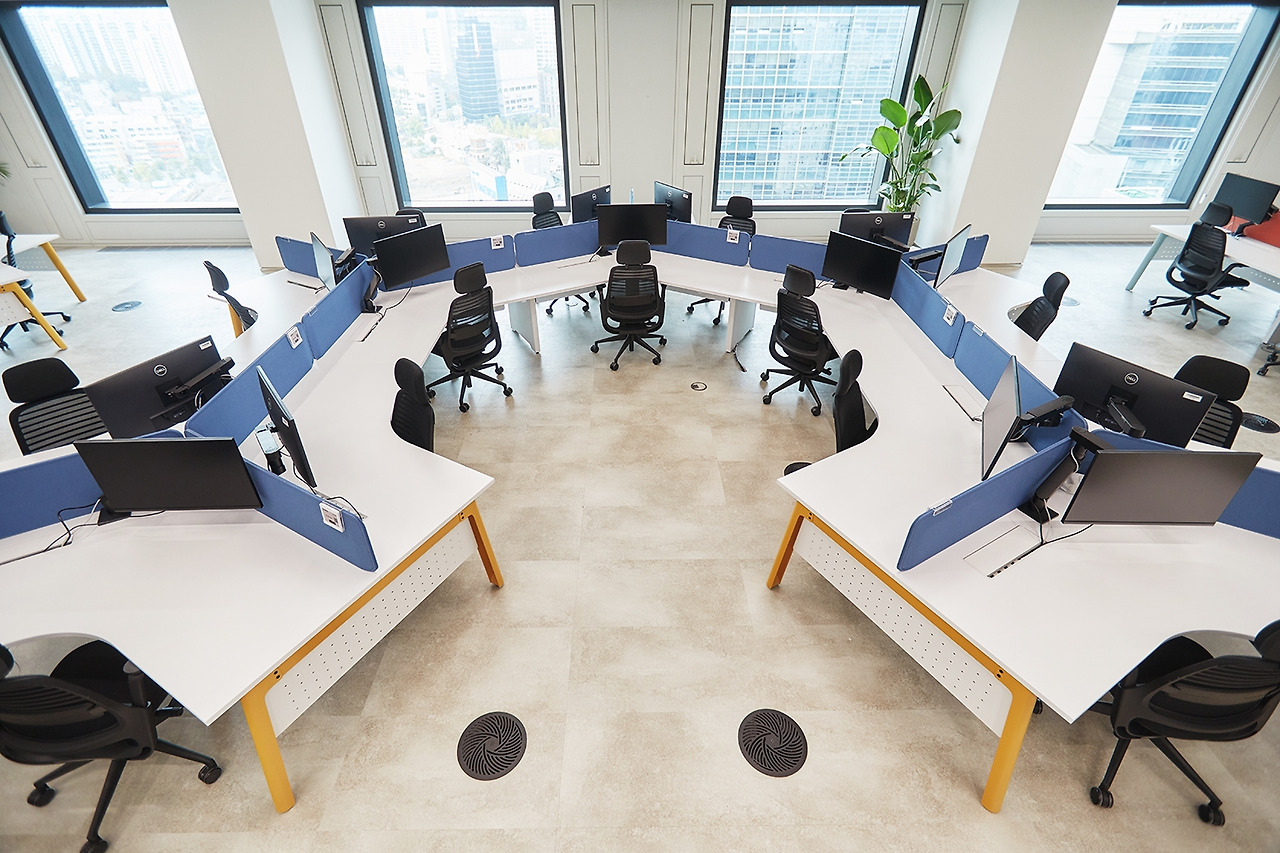 [이미지] 현대캐피탈 자율좌석제_협업형.jpg