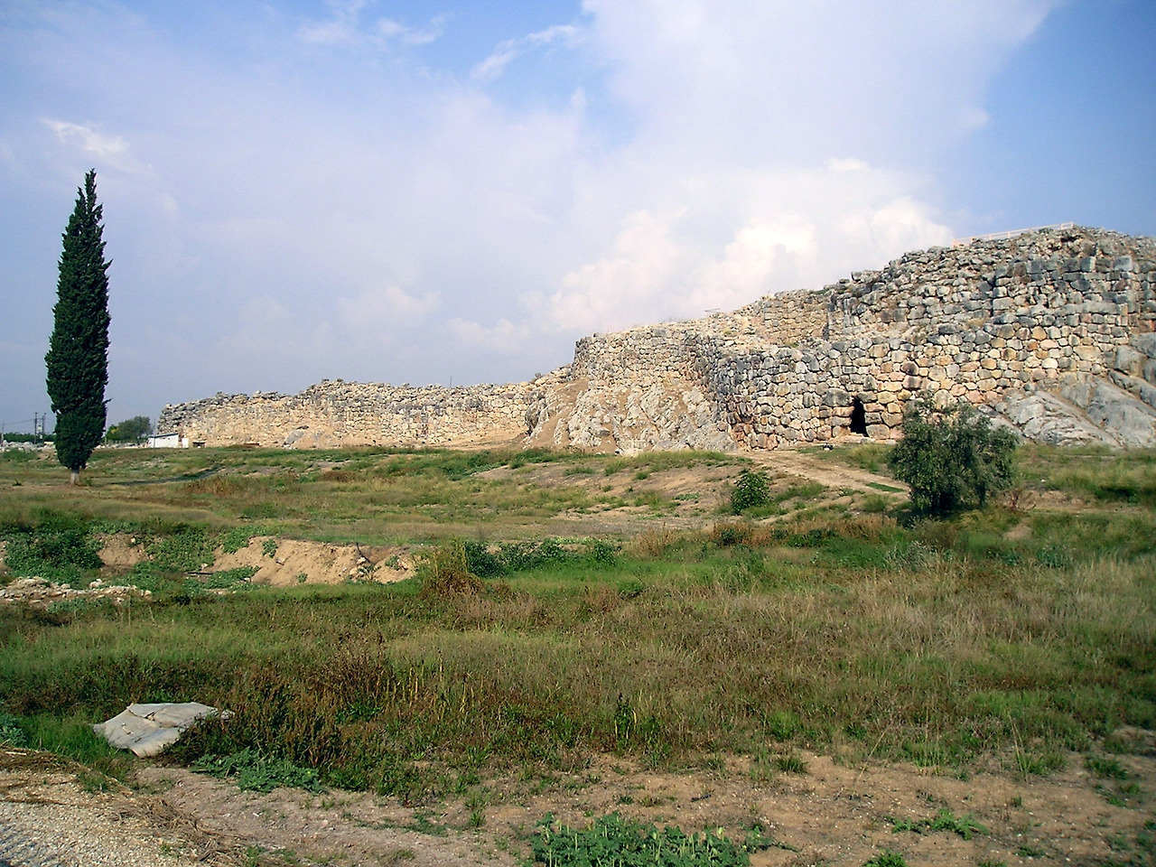 Tiryns_-_Cyclopean_masonry.jpg