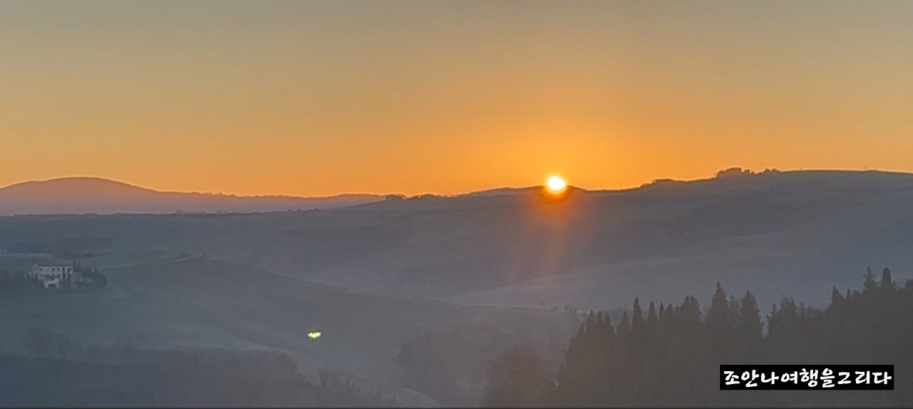 토스카나 일출2.jpg