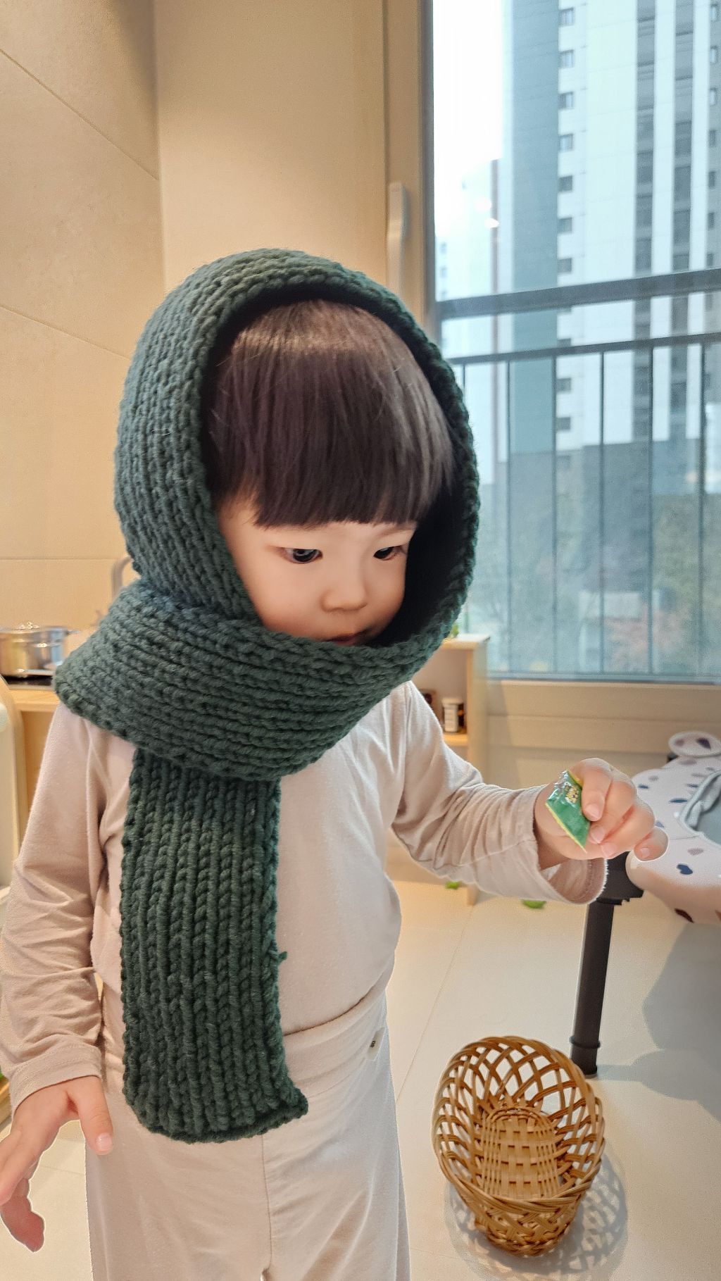 뜨개질하는 여자4.jpg