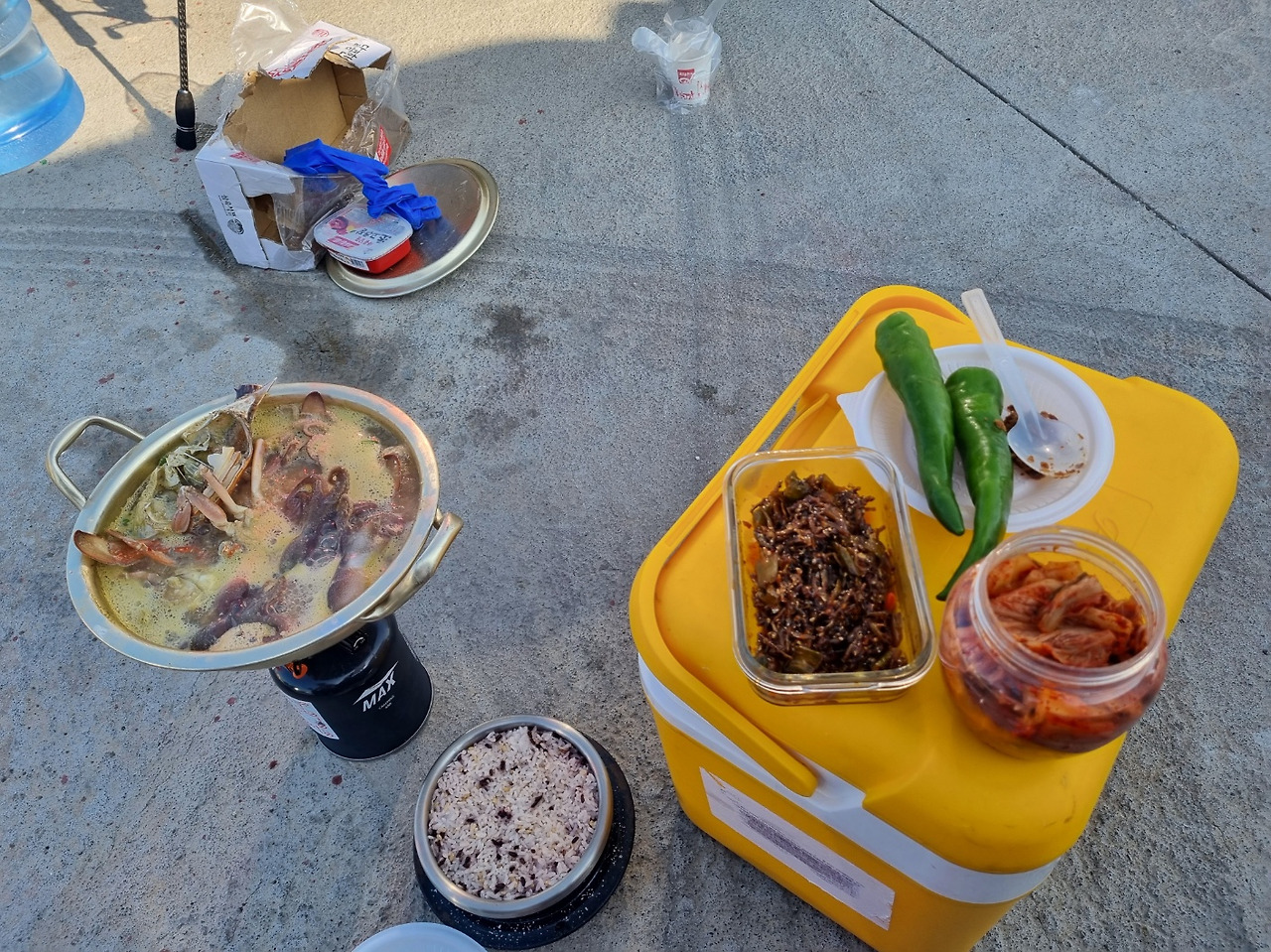 주꾸미 라면 끓여 먹는 사진.jpg