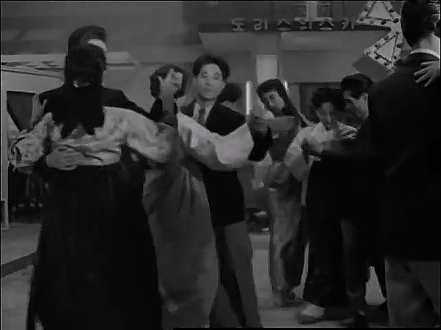 y2mate.com - 그대와 영원히1958 Forever with You Geudaewa yeongwonhi_480p.mp4_20240608_010434.206.jpg