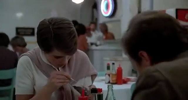 y2mate.com - Cat People 1982 I look exactly like a curator_360p.mp4_20240604_091144.973.jpg