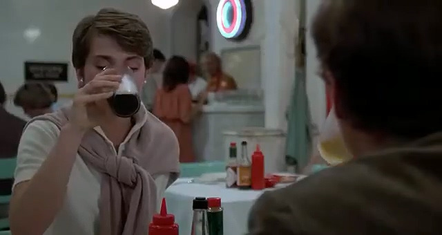 y2mate.com - Cat People 1982 I look exactly like a curator_360p.mp4_20240604_091241.493.jpg