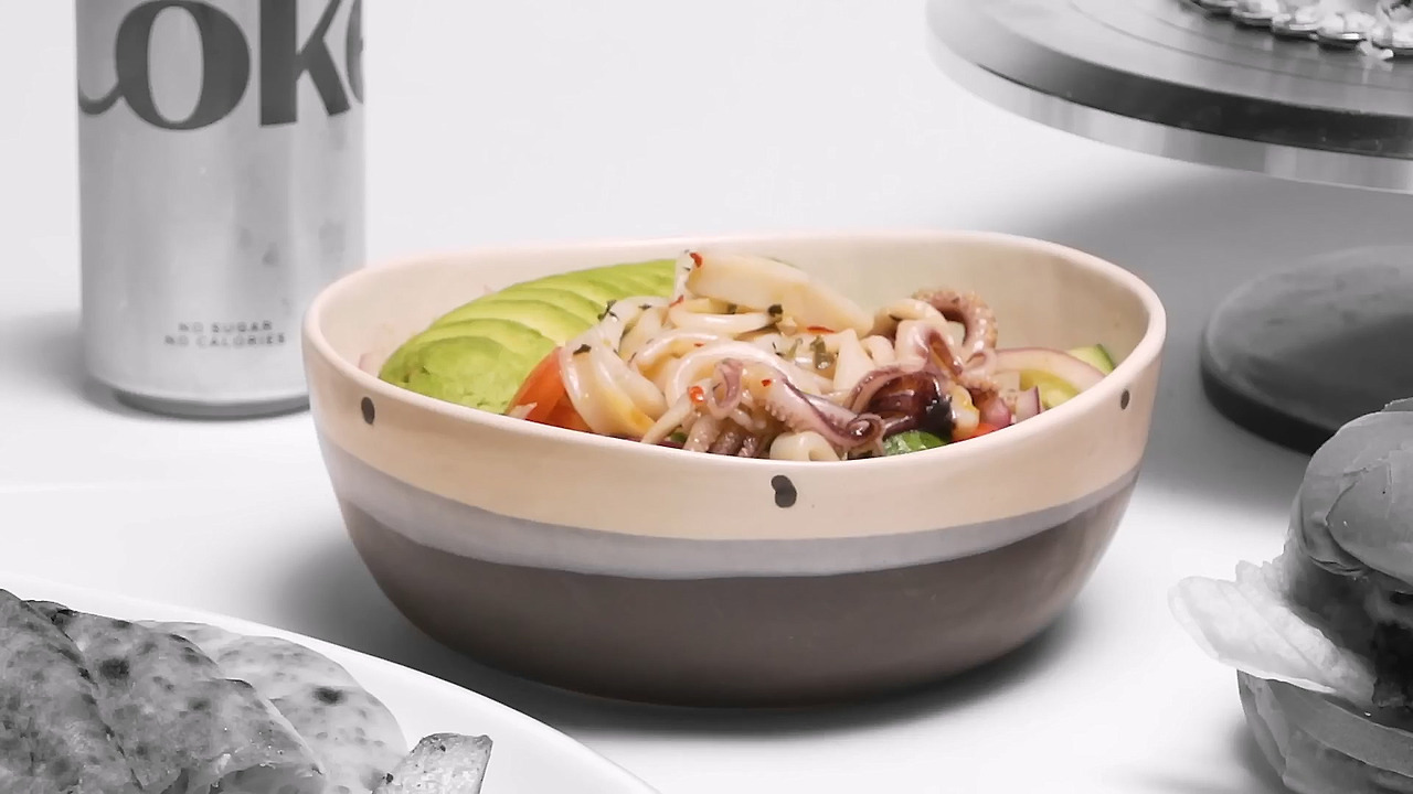 y2mate.com - Tom Hanks Eats His Last Meal_1080p.mp4_20240709_051446.270.jpg