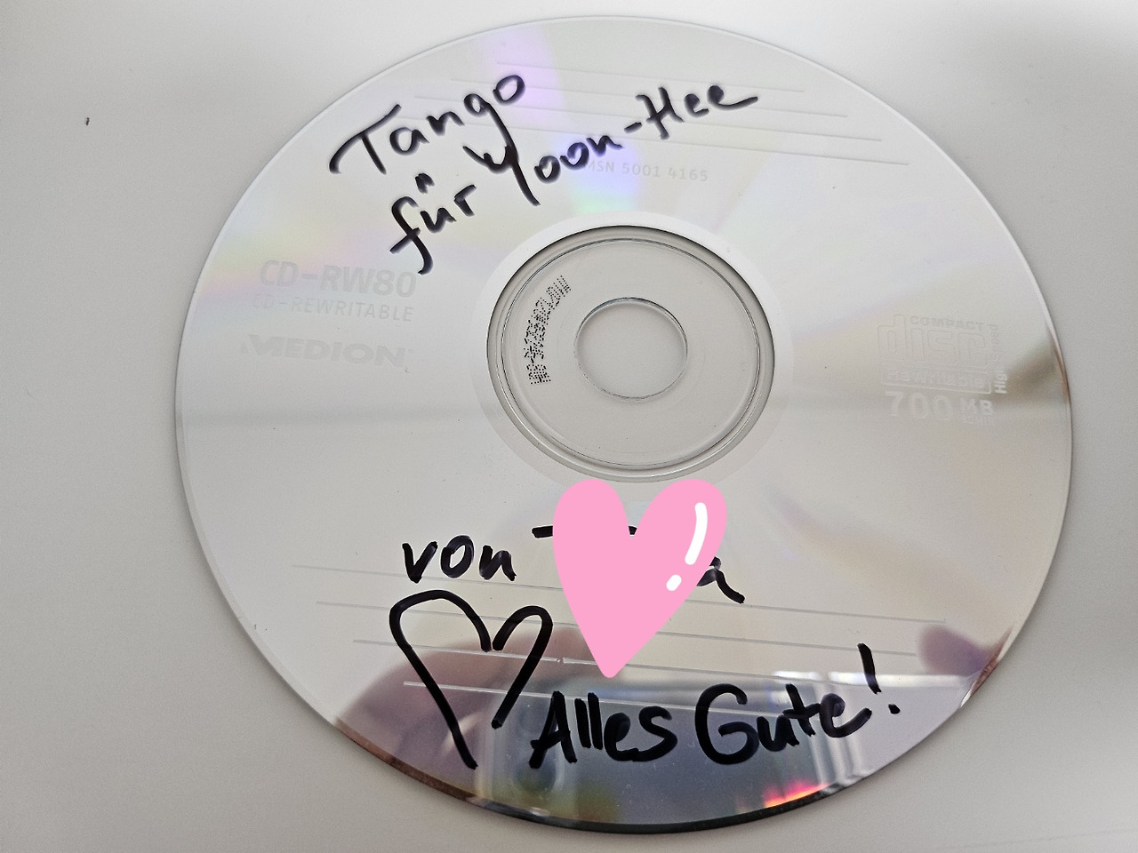 탄야 탱고사진 하트.jpg