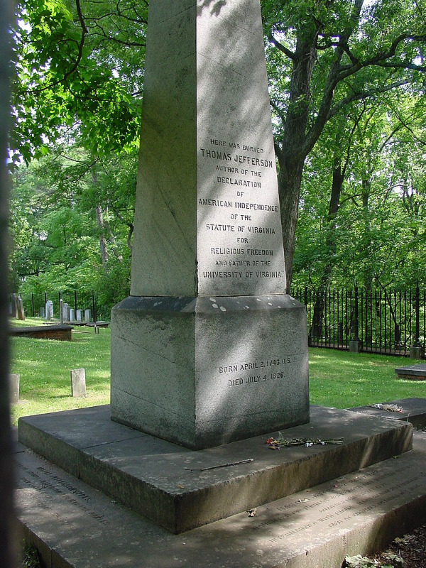 Thomas_Jefferson's_Grave_Site.jpg