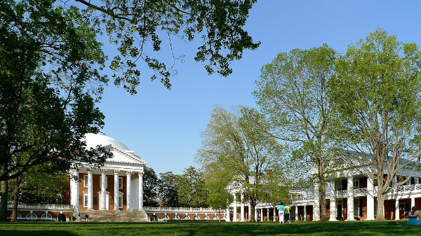Univ. of Va_Rotunda_Pavilions founded by T J in 1819.jpg