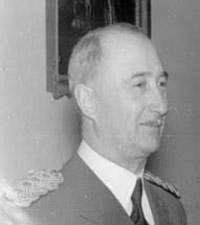 두샨 시모비치.jpg