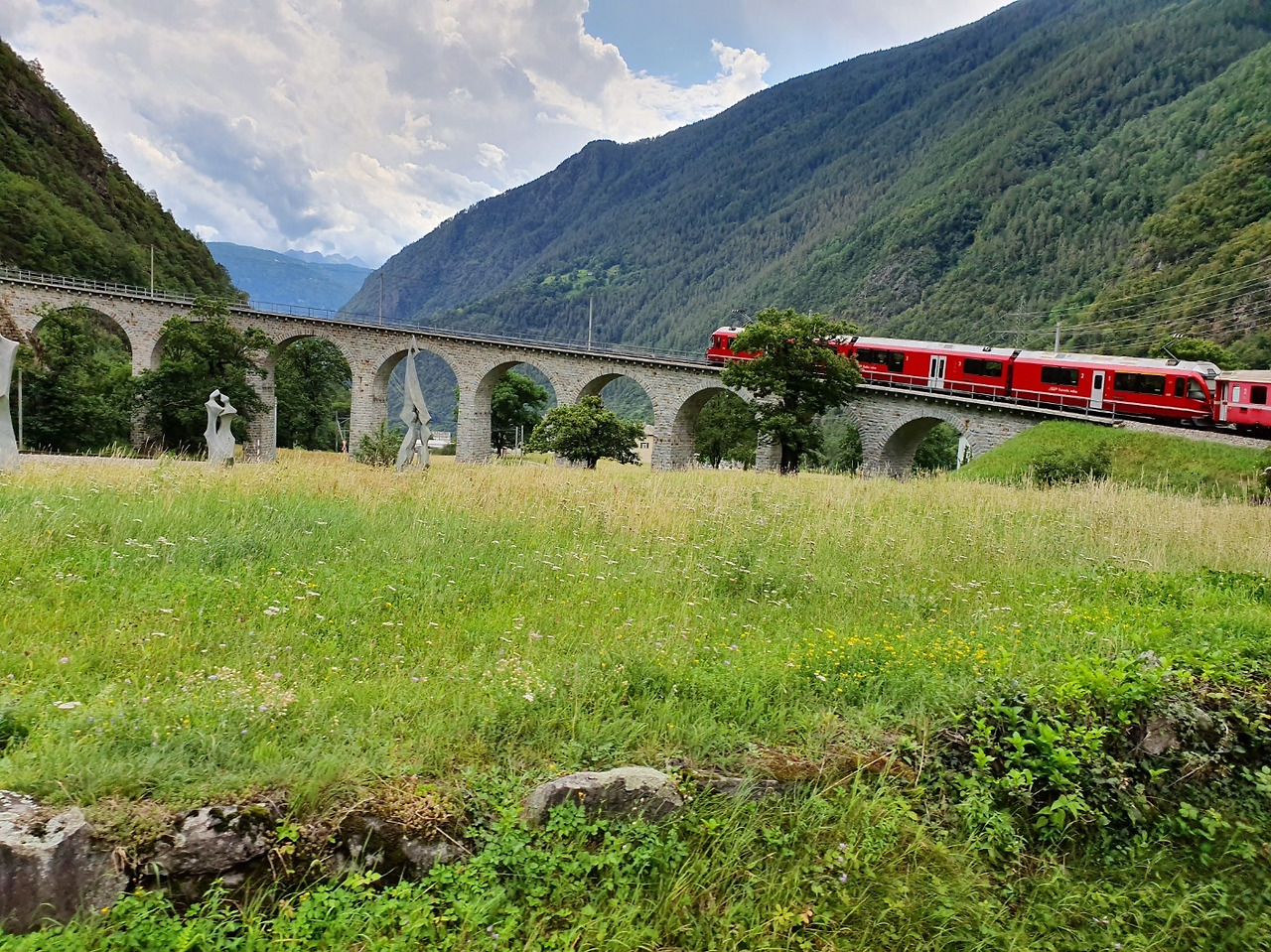 이태리-스위스 기차 여행.jpg