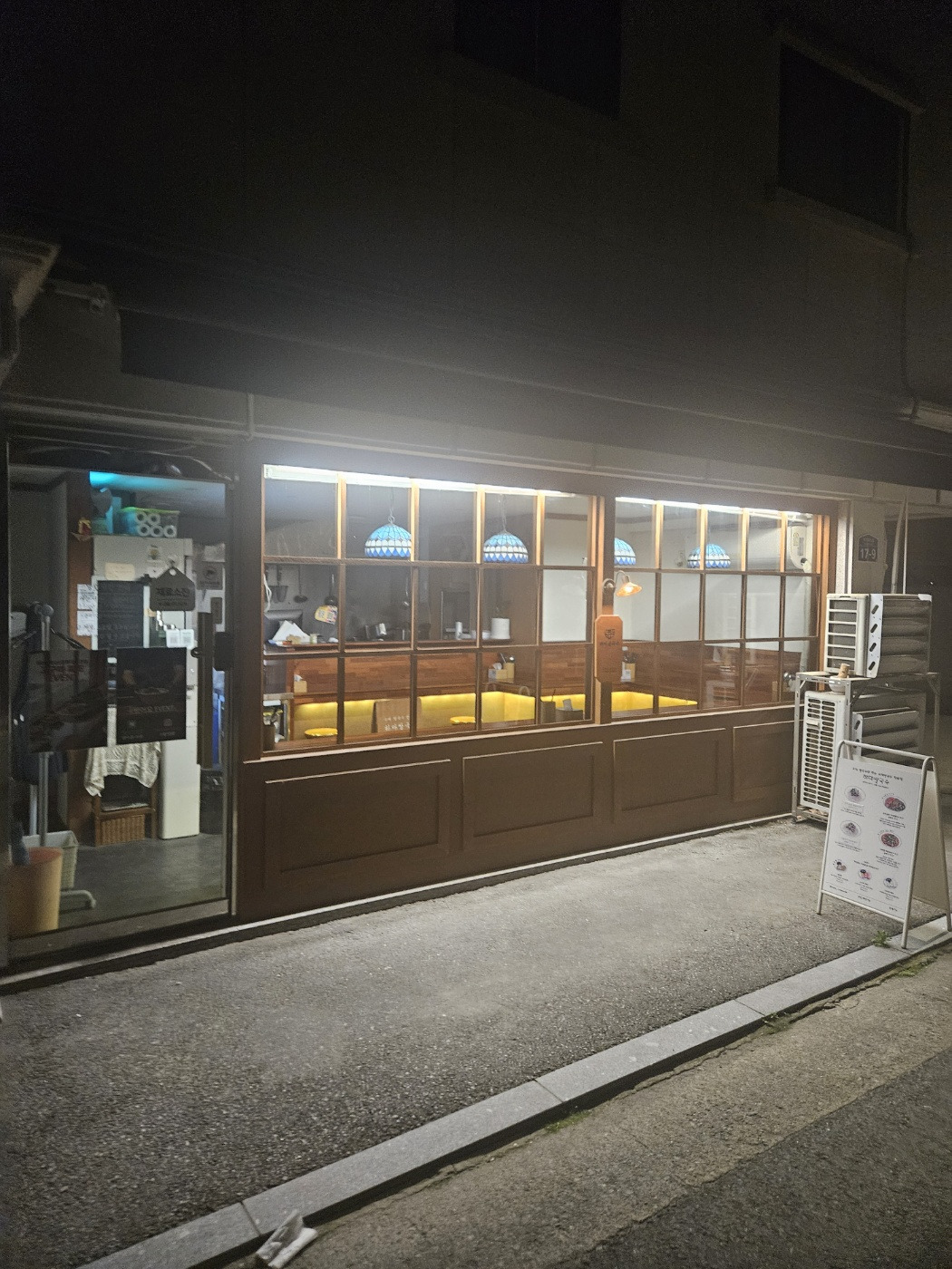 골목길 광원.jpg