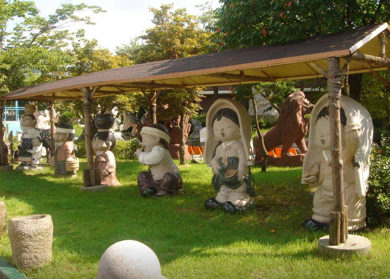 큰바위얼굴 테마파크.jpg