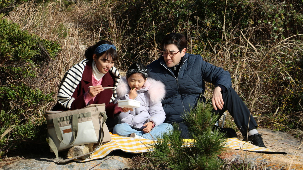 써니데이 스틸컷4.jpg