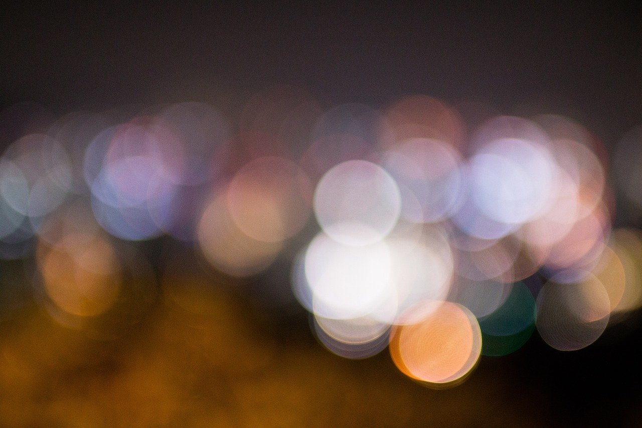 bokeh-514948_1280.jpg