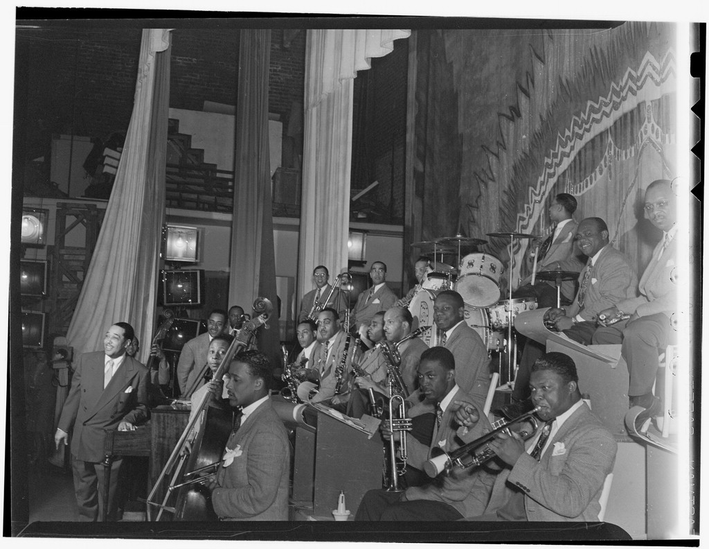 %28Portrait_of_Duke_Ellington%2C_Ray_Nance%2C_Tricky_Sam_Nanton%28%3F%29%2C_Johnny_Hodges%28%3F%29%2C_Ben_Webster%28%3F%29%2C_Otto_Toby_Hardwick%28e%29%2C_Harry_Carney%2C_Rex_William_Stewart%2C_Juan_Tizol%2C_Lawrence_Brown%2C_Fred_Guy%28%3F%29%2C_and_%284843127483%29.jpg