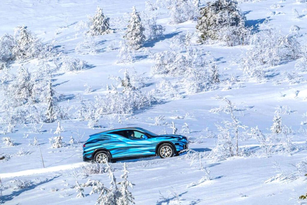Benz-GLC-EV-Teaser-Released-7-1024x683.jpg