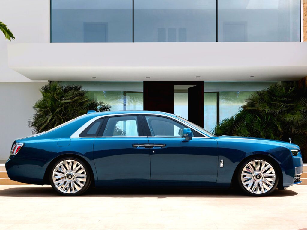Rolls-Royce-launches-new-Ghost-series-1024x768.jpg
