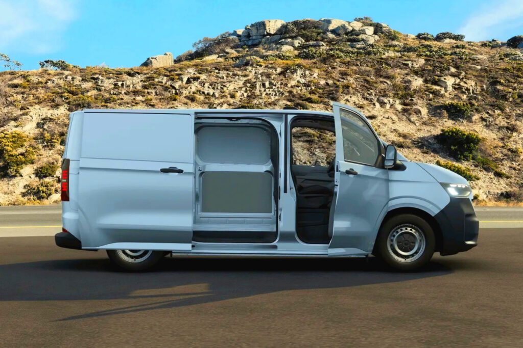 Volkswagen-New-Transporter-Caravelle-1024x683.jpg