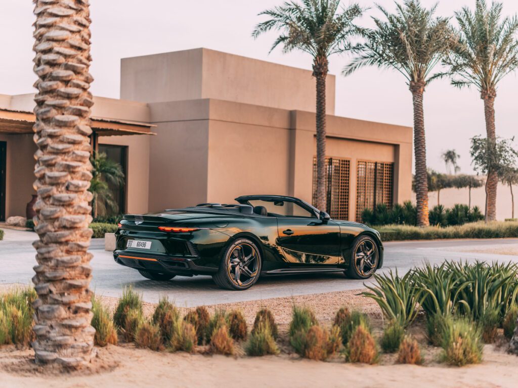 Bentley-Batur-Convertible-Unveiled-5-1024x768.jpg