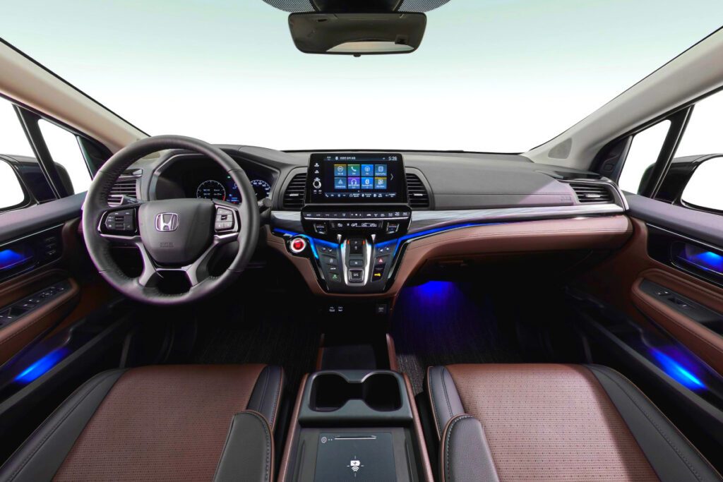 Honda-launches-2025-New-Odyssey-3-1024x683.jpg