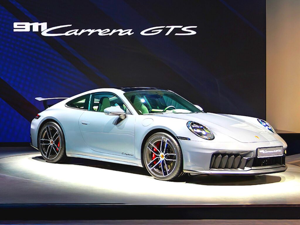 Porsche-unveils-new-911-Carrera-GTS-5-1024x768.jpg