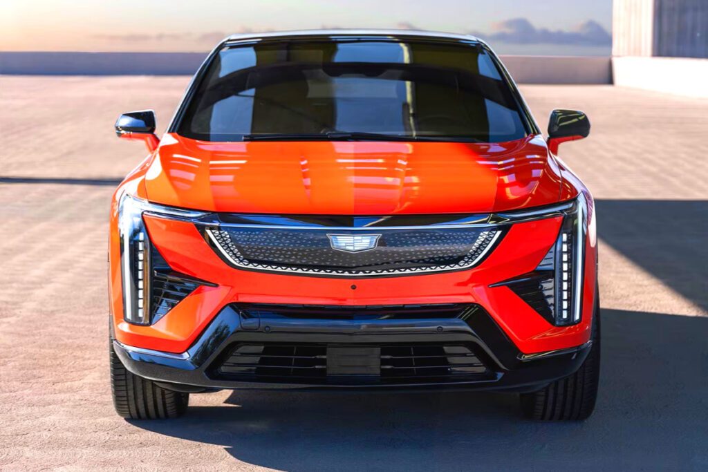 Cadillac-entry-electric-SUV-optics-5-1024x683.jpg