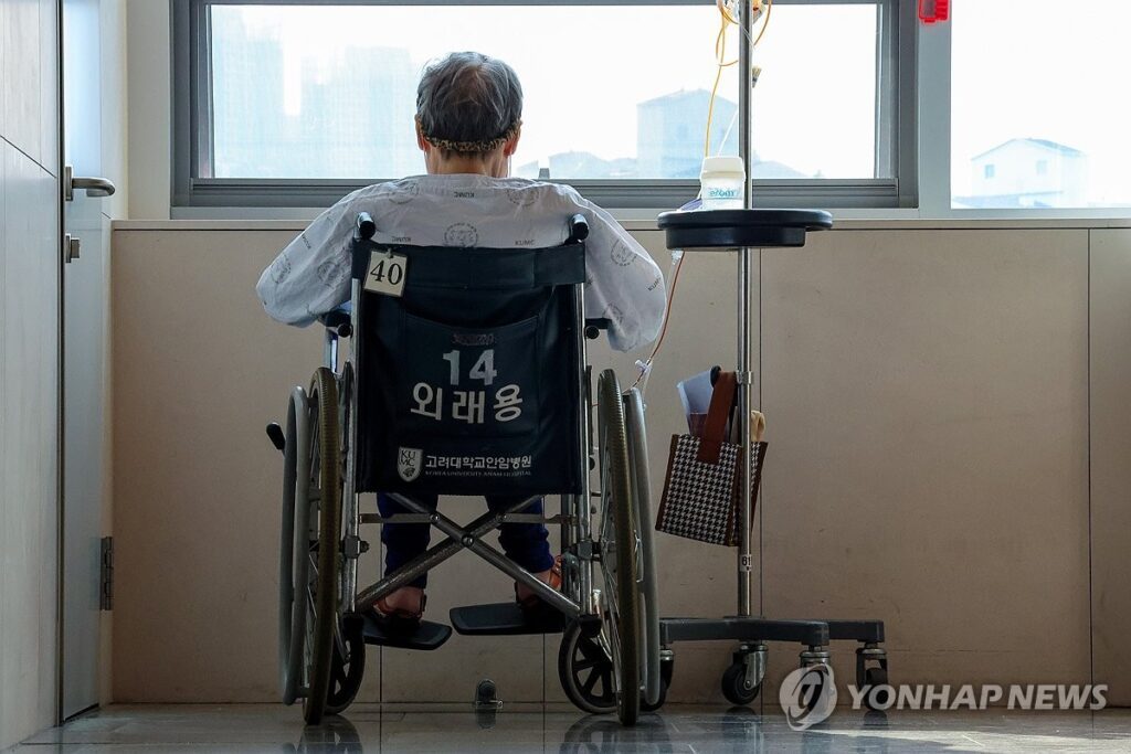 Healthcare-Cost-Bomb-Looms-South-Korea-1-1024x683.jpg
